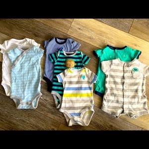 Carter’s Baby Boy Onesies 7 Piece Bundle, Size NB